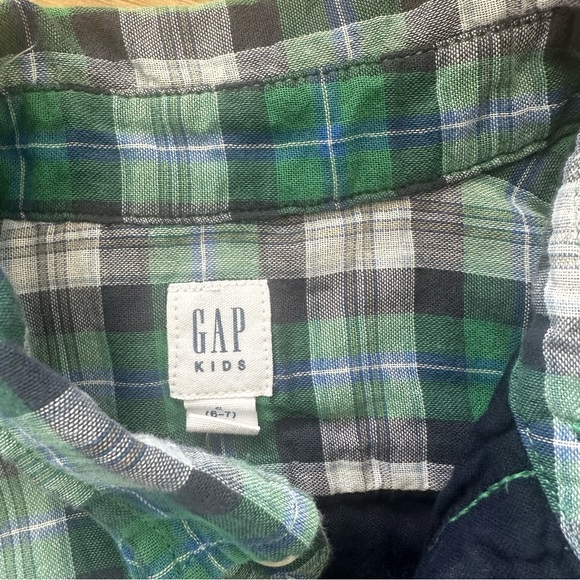 Button down shirts Size 6/7 - Picture 3 of 4